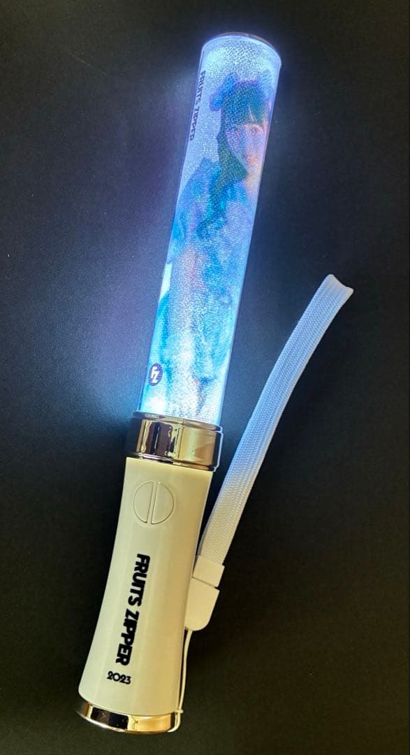 FRUITS ZIPPER 「松本かれん」ペンライト&うちわセット！