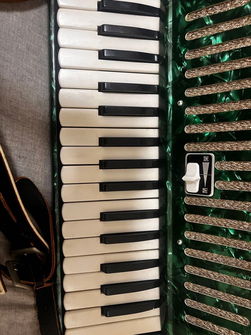 YAMAHA アコーディオン A-32B 【ケース付き】