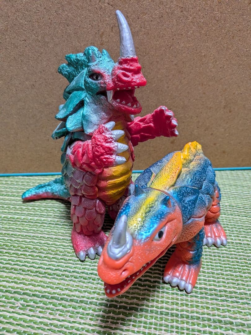 帰ってきたウルトラマン 怪獣フィギュア　シーゴラス&シーモンス　夫婦 2体セット