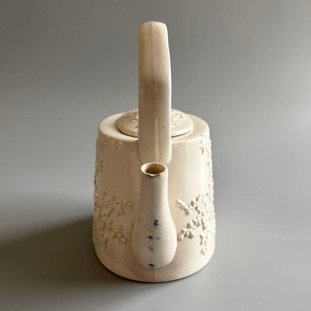 英国アンティーク 1880年代Bristol 梅の浮彫りポット⚫︎稀少品・美術品