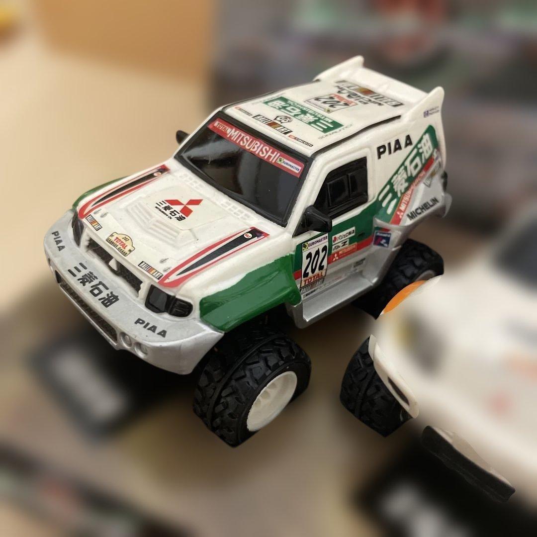 レアな　三菱パジェロ ダカールラリー車両セット
