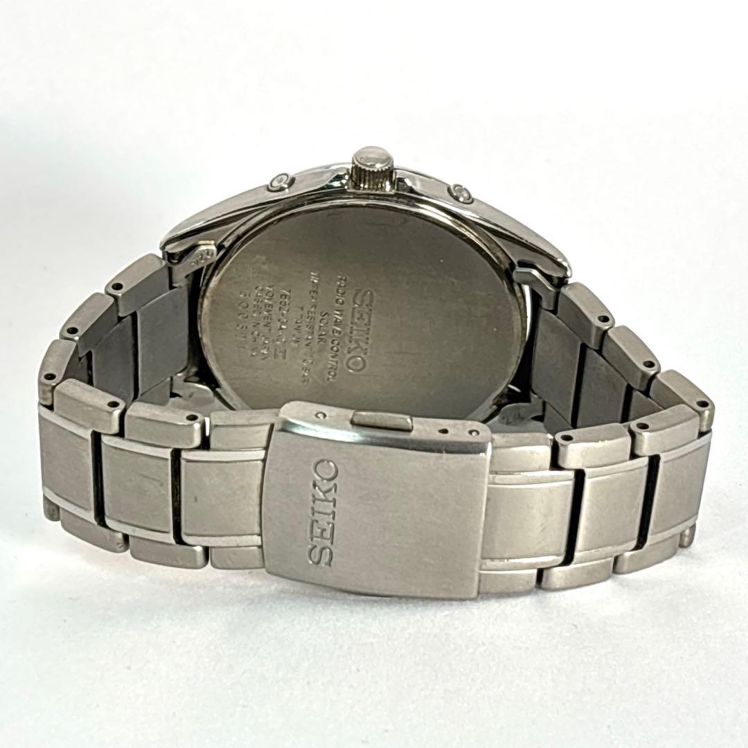 稼働 SEIKO メンズ腕時計 SOLAR デイト 黒文字盤 チタン Y2K