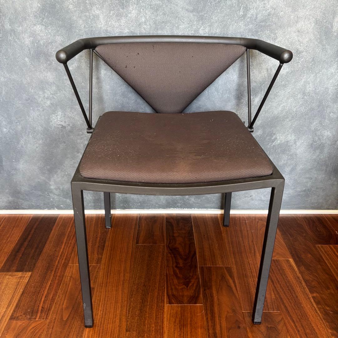 ポストモダンデザインの椅子 ミッドセンチュリー スペースエイジ