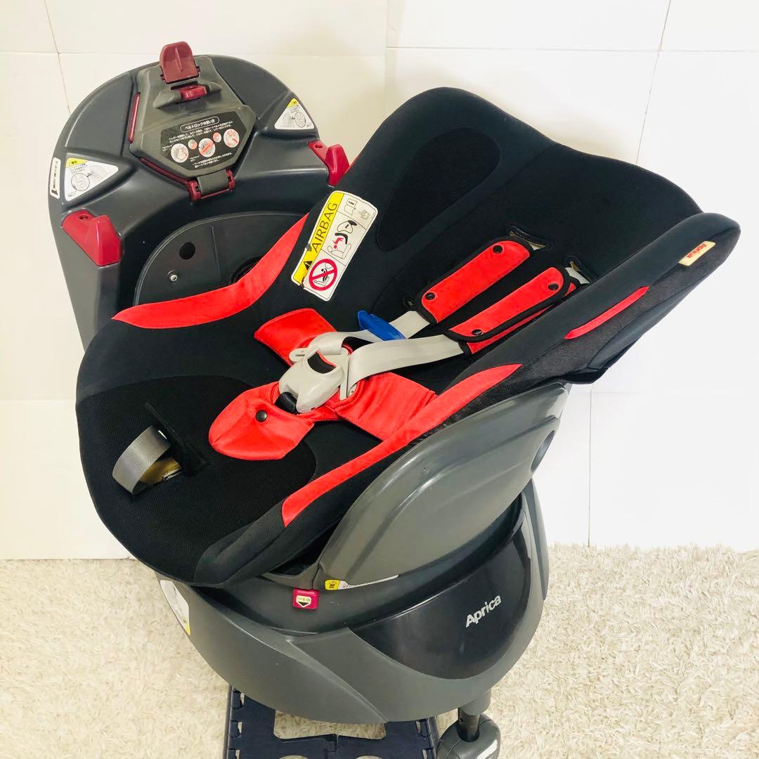 アップリカ チャイルドシート ディアターンプラス 回転式 シートベルト