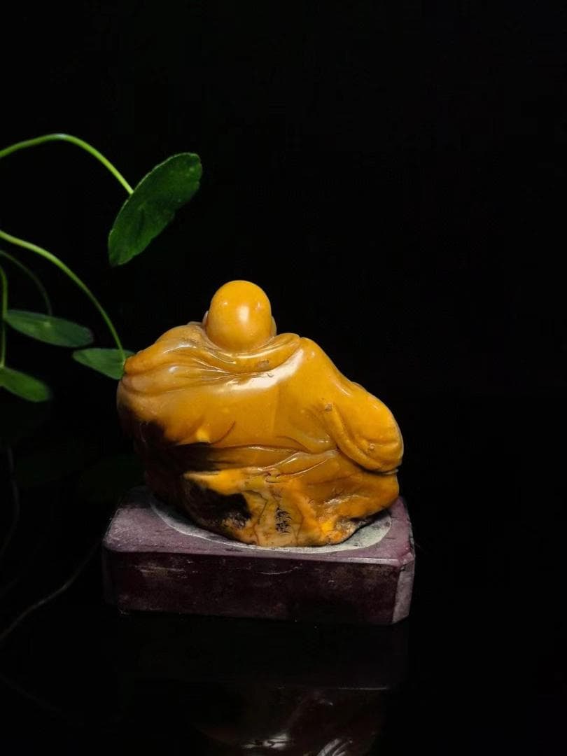 中国古美術・弥勒仏の印鑑・寿山石の金田黄石印章・置物・純手彫り・風水