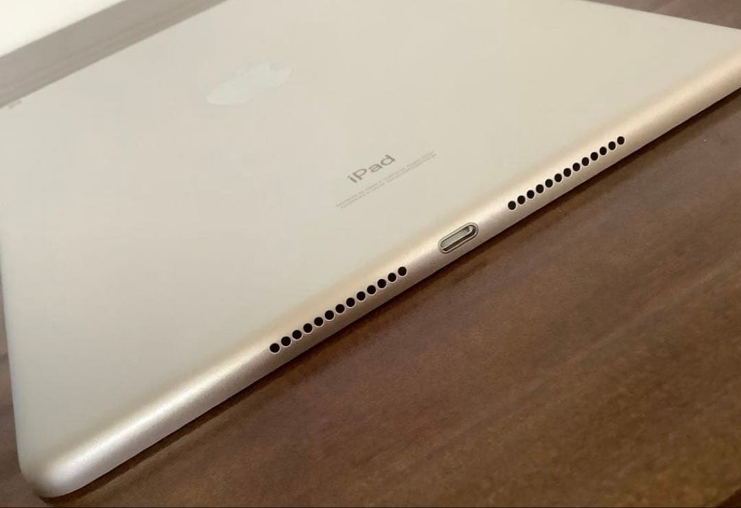 Apple iPad 第7世代 32GB Wi-Fi バッテリー最大容量97%