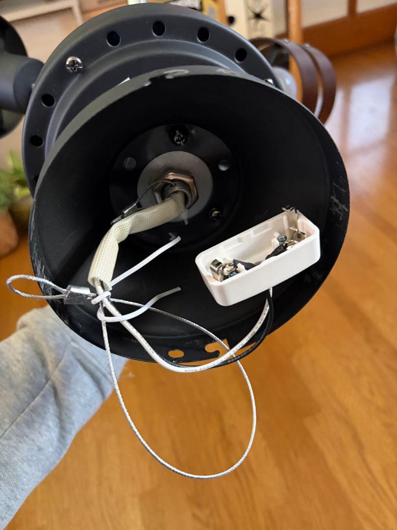 シーリングファンライト　LED 4灯