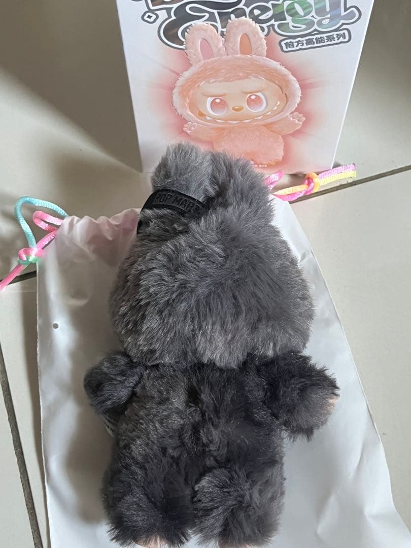 正規品 LABUBU ラブブ　エナジー　アイディ　シークレット　黒