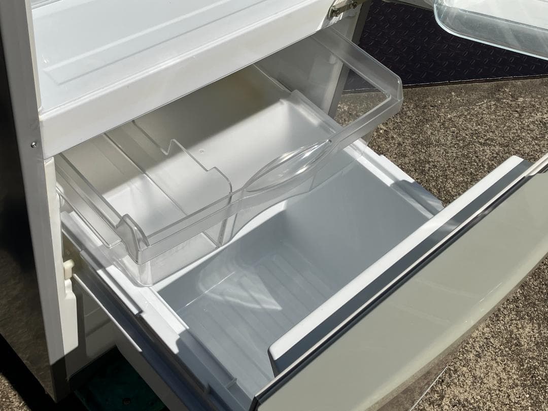 愛知岐阜/送料込★パナソニック 138L冷蔵庫　 NR-B143W-S　11年製