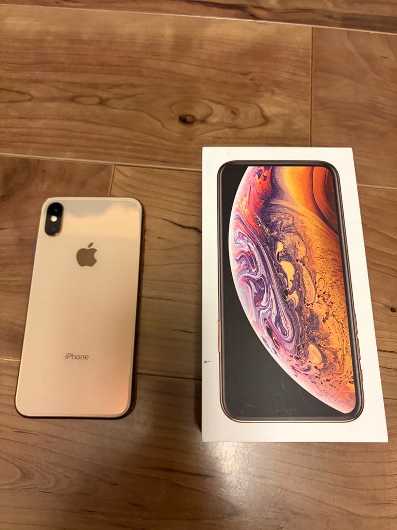 Apple iPhone XS ゴールド 256GB Amazon.com: Apple iPhone XS, US Version, 256GB, Gold - AT&T