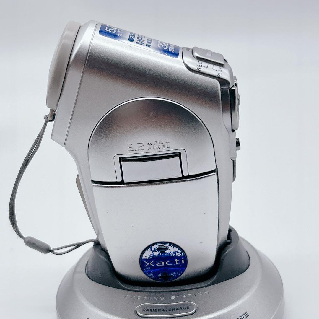 【動作確認済】SANYO Xacti DMX-C1 バッテリー 充電器付属