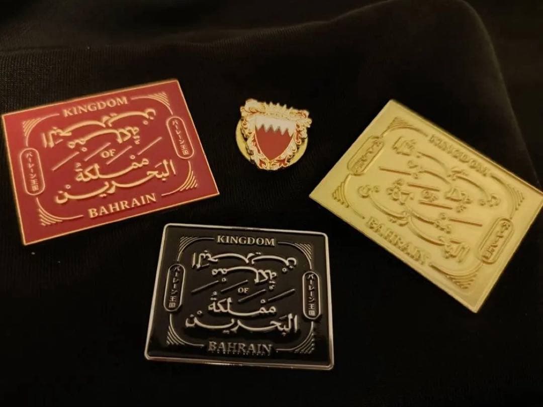 大阪万博2025 バーレーン王国 ピンバッジ 赤、黒、金 トートバッグ