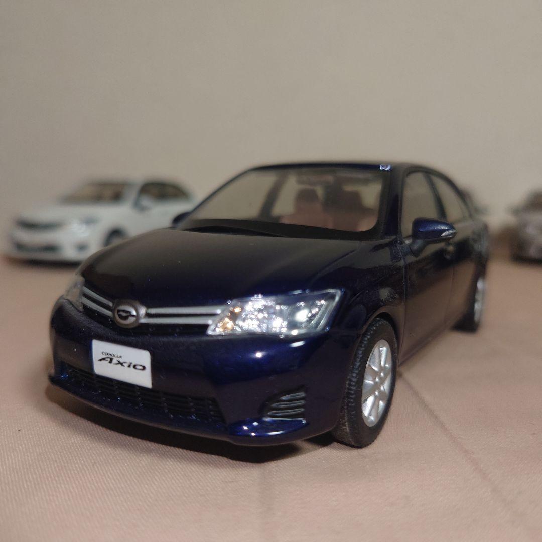 TOYOTA　COROLLA　Axio 7台セット