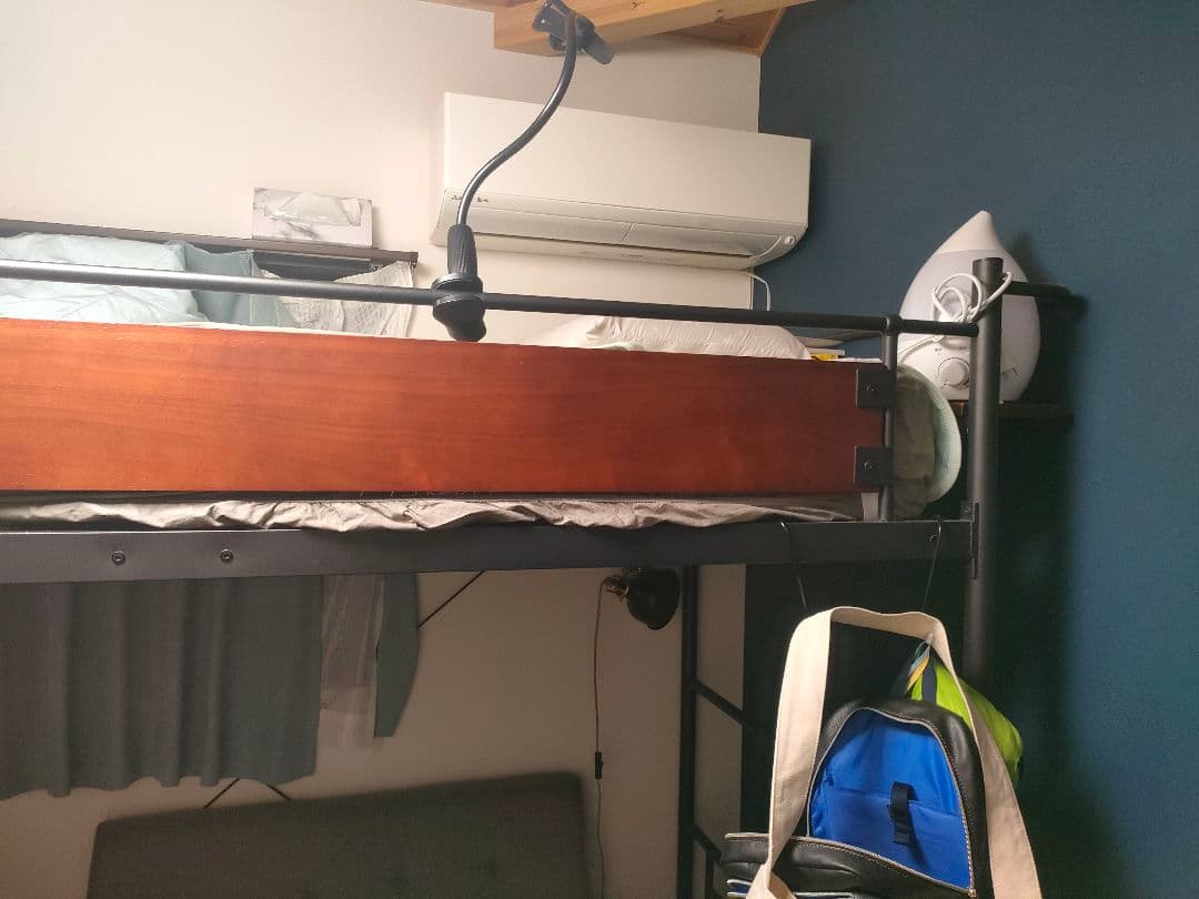 ハイタイプ　ロフトベット（フレームのみ）、シングル　 2口コンセント付き