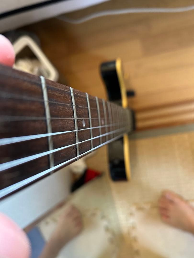 ブラック エレキギター フェルナンデス、状態良い