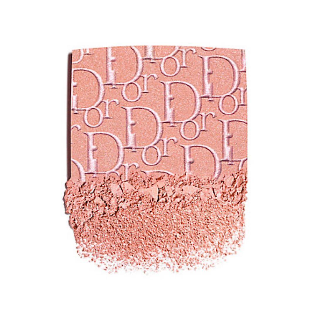 ディオールスキン　ルージュブラッシュ（展開店舗限定品）748