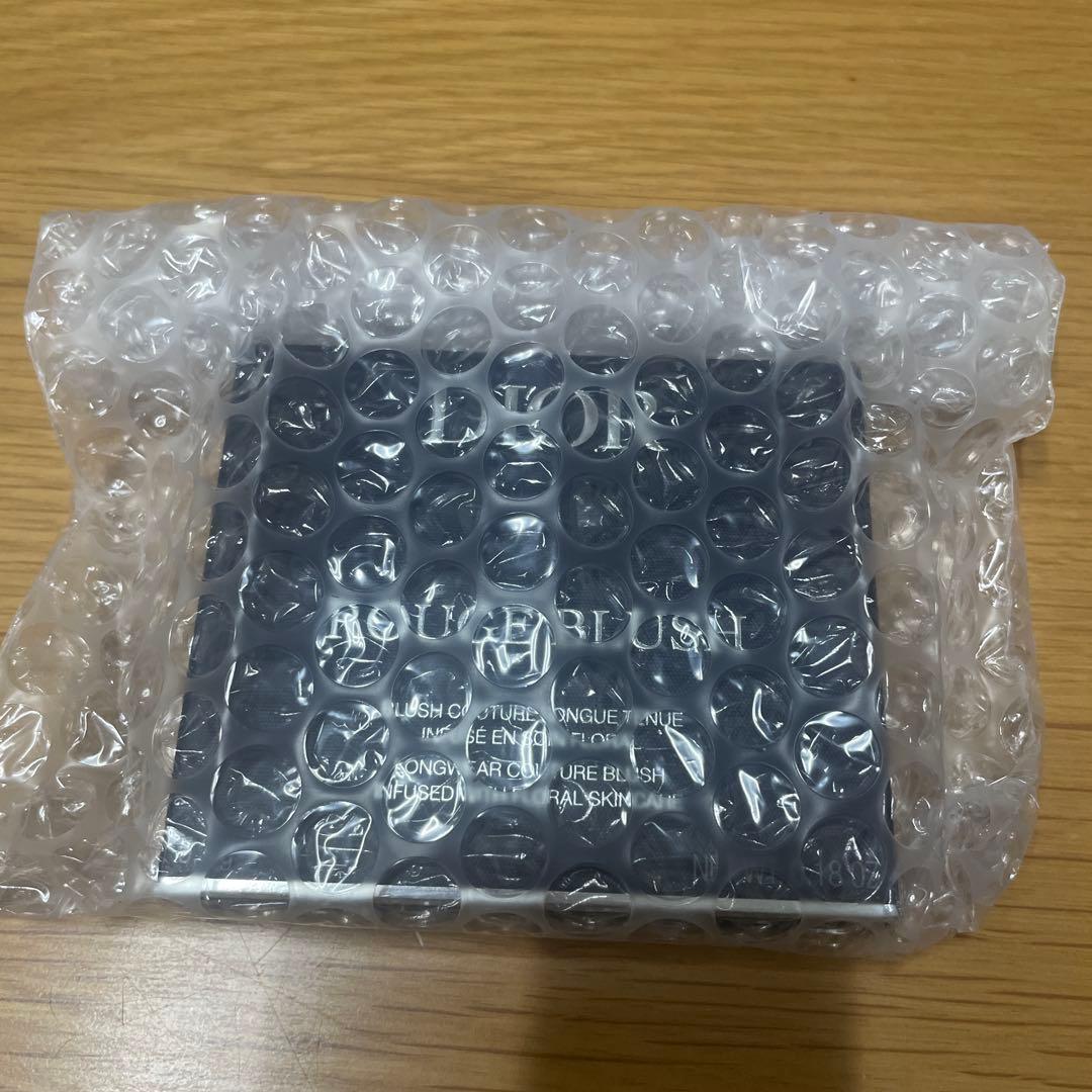 ディオールスキン　ルージュブラッシュ（展開店舗限定品）748