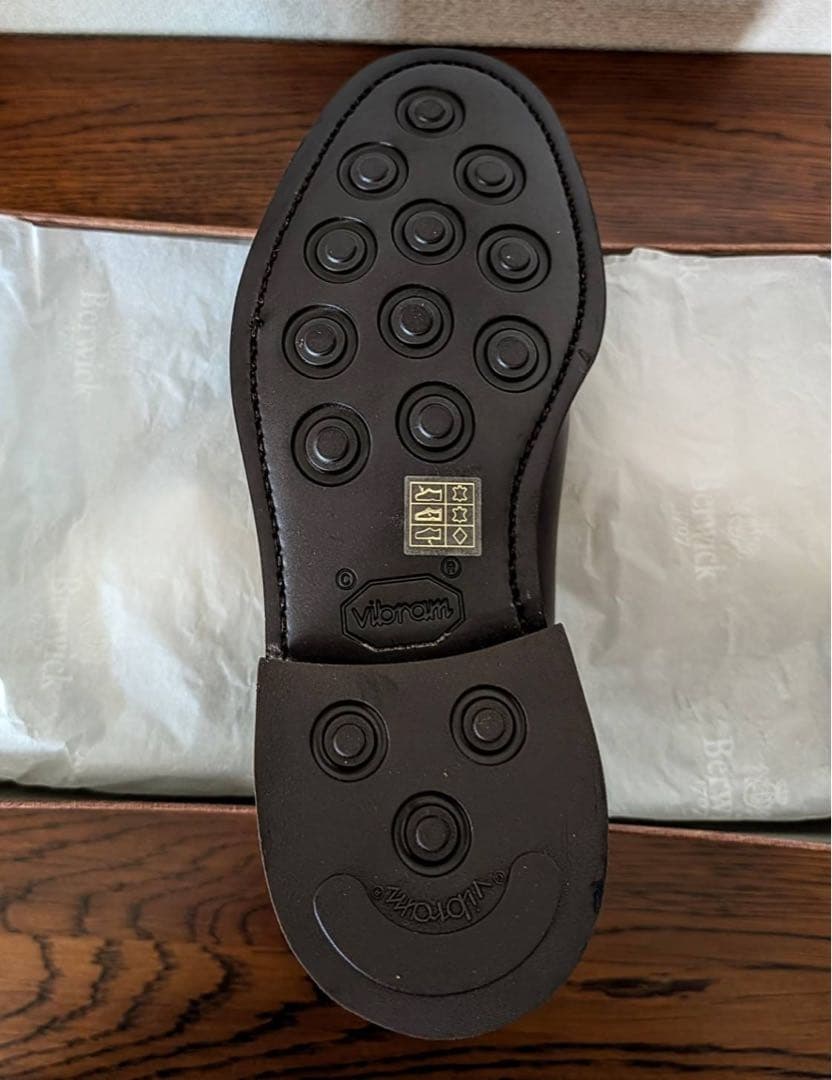 【新品・未着用】Berwick 1707 プレーントゥ　ダークブラウン