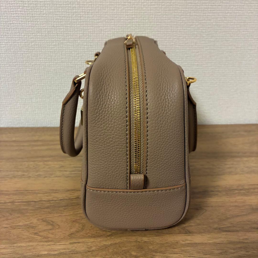 ロエベ　アマソナ23