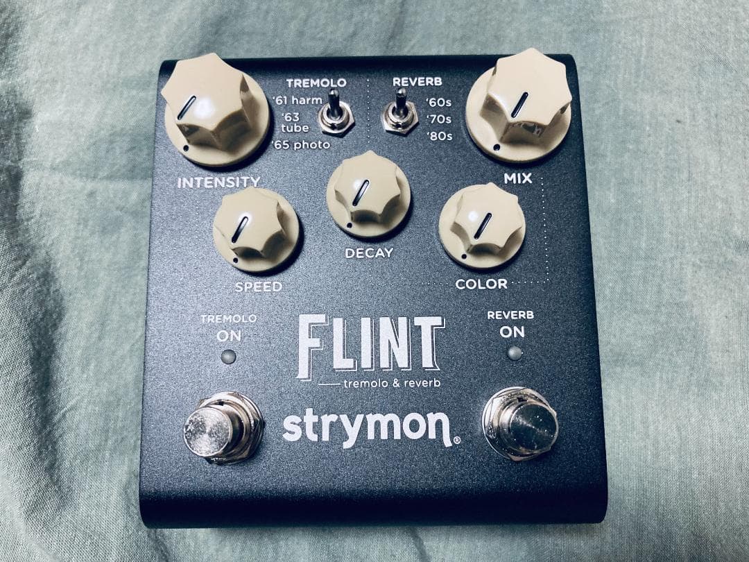 ギター Strymon FLINT V2 Tremolo & Reverb