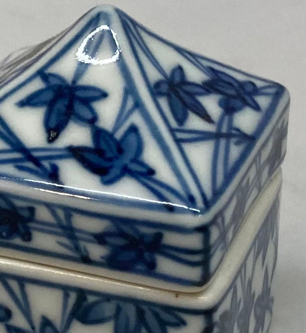 B7s  五世幹山傳七作　「染付辻堂香合」共布共箱　京焼　茶道具香道具