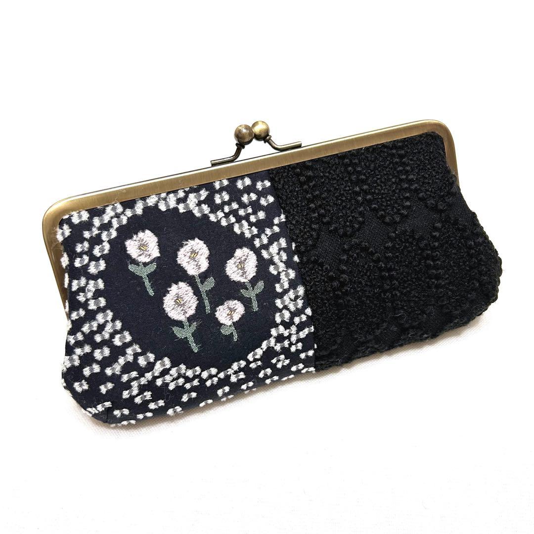 ミナペルホネンハンドメイド⭐️シックな黒ベースのちょっと特別ながま口⭐️親子長財布⭐️