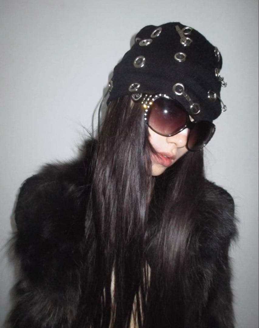 KUIN metal ring punk beanie