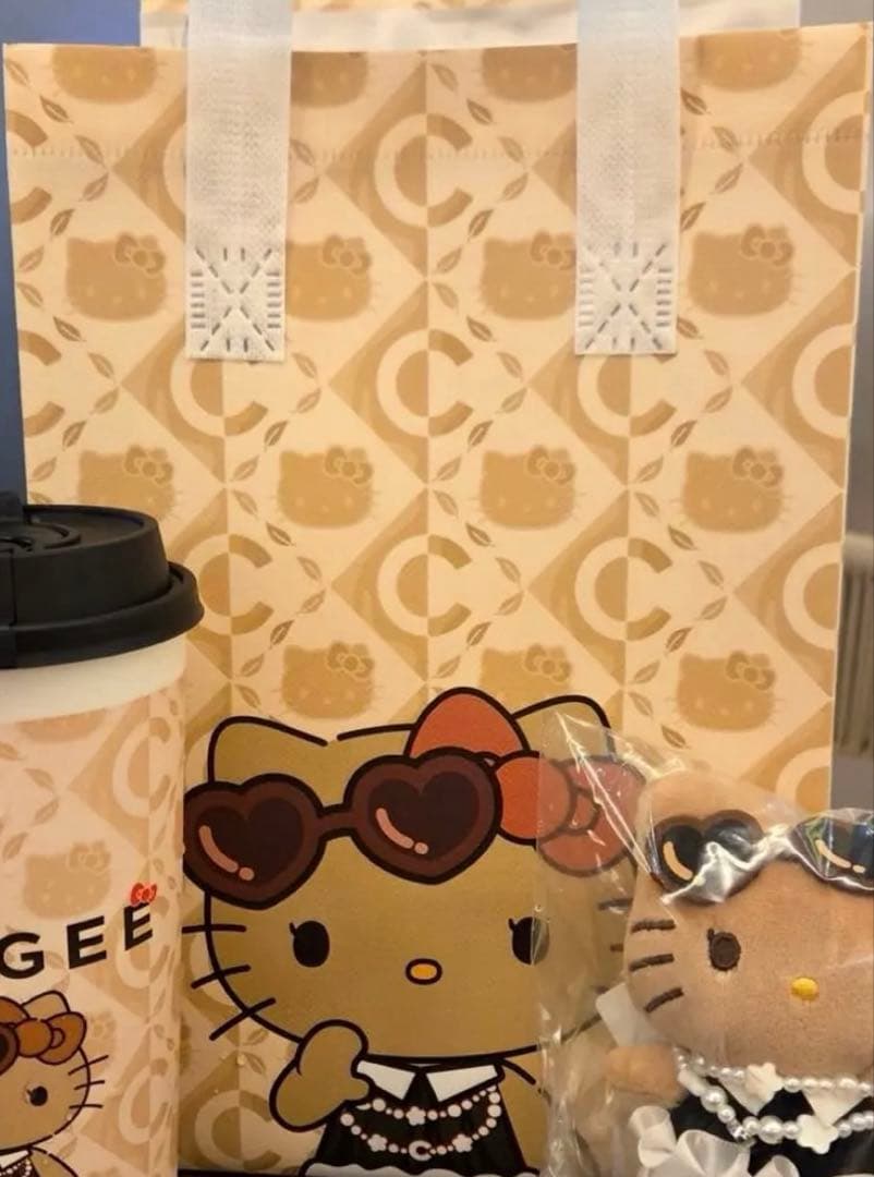 【正規品】CHAGEE×ハローキティ　コラボ　海外限定　日焼けキティ　3点セット