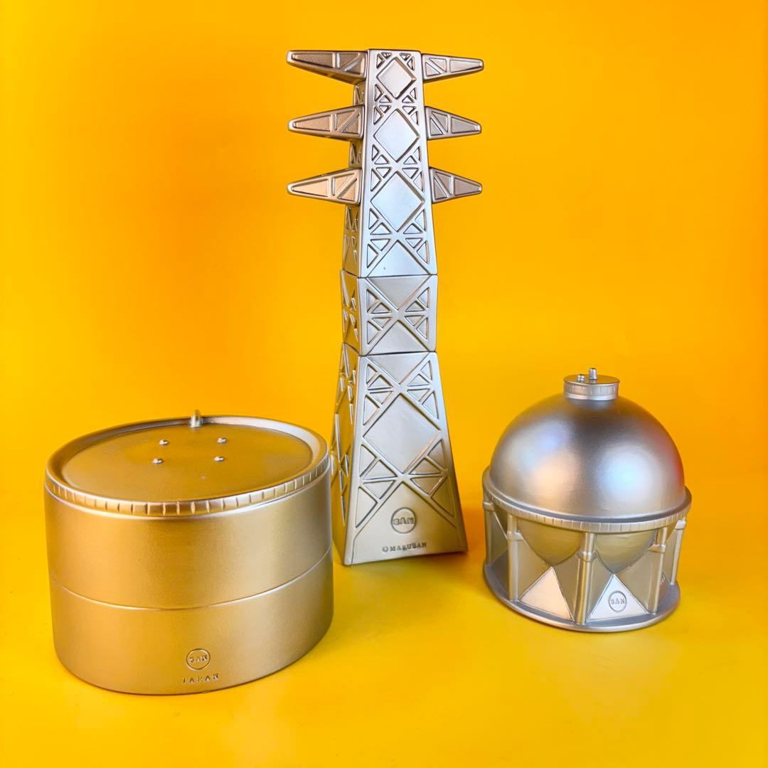 マルサン 鉄塔（21cm) ソフビ と ガスタンク 小（9cm） フィギュア