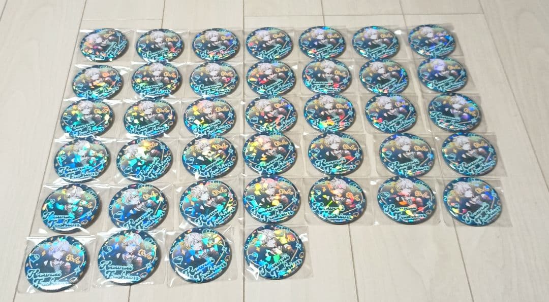 鏡音レン　kawaii fashion　地雷　等身　ホログラム缶バッジ 鏡音リン 缶バッジ 初音ミク トレーディング ホログラム缶バッジ