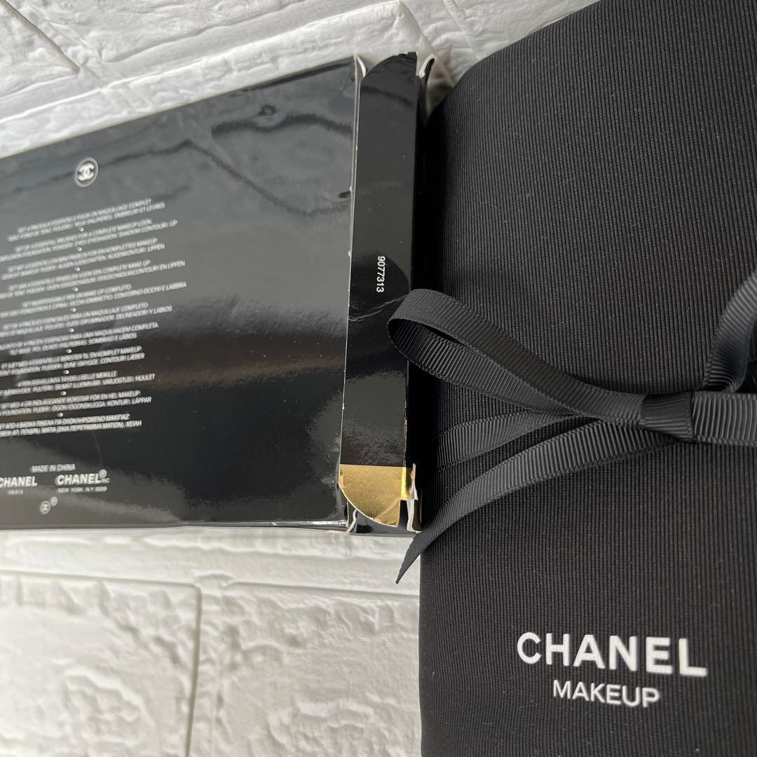 本日限定値下げ✨新品未使用品✨CHANEL 限定品　メイクブラシセット