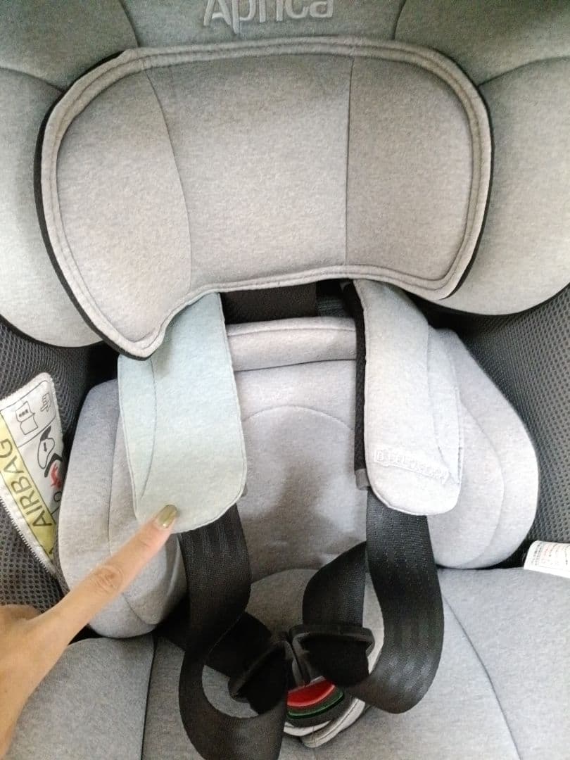 くつ　Aprica クルリラAC グレー ISOFIX チャイルドシート