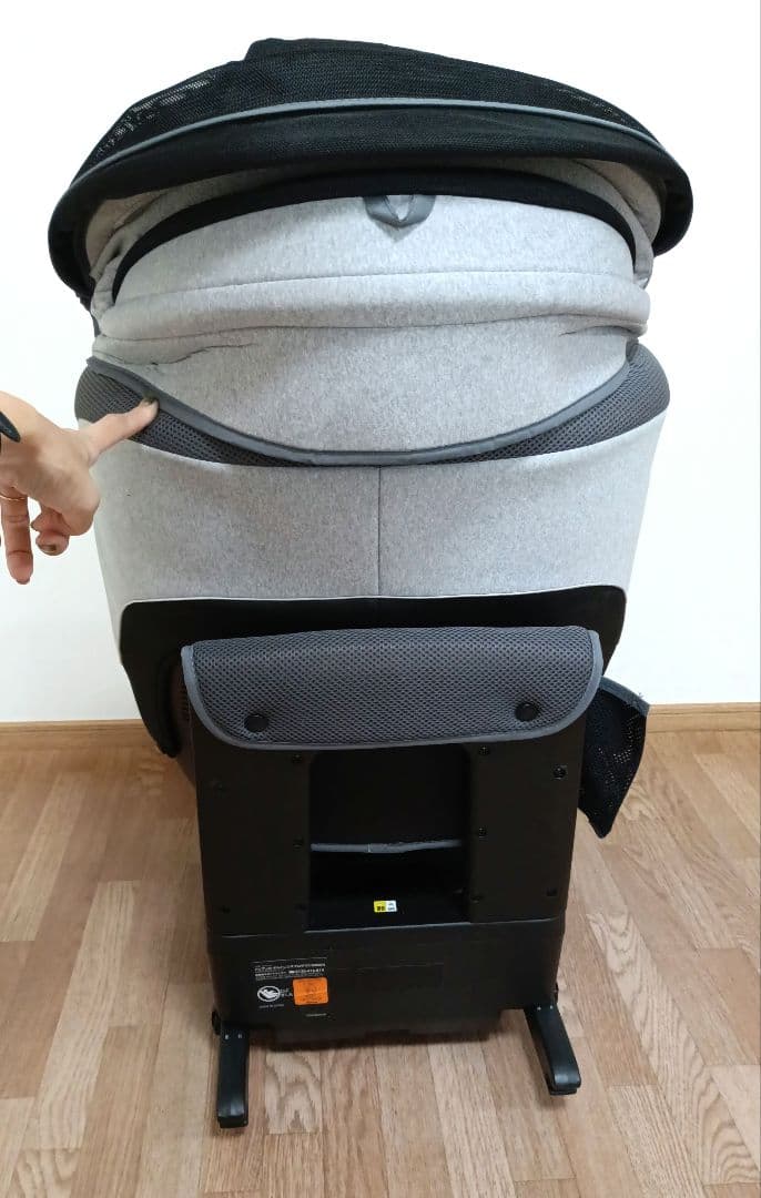 くつ　Aprica クルリラAC グレー ISOFIX チャイルドシート