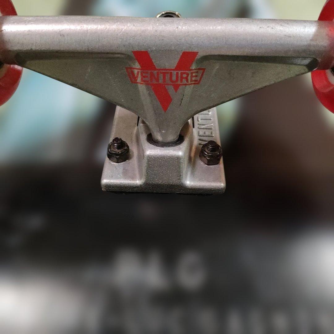 DARKSTAR SORAYAMA スケートボード　トラック:VENTURE