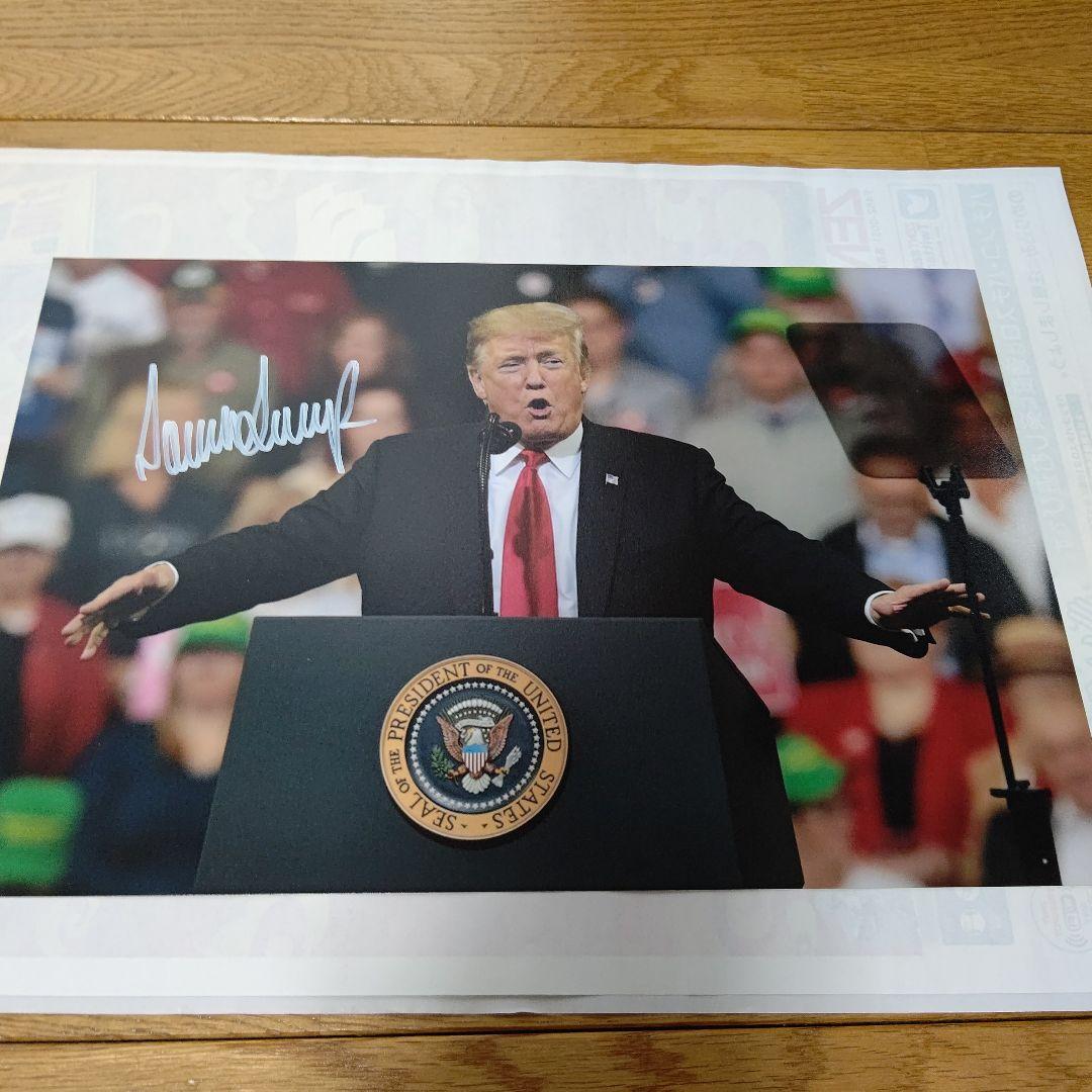 ドナルド·トランプ第45代アメリカ合衆国大統領 サイン入りフォト