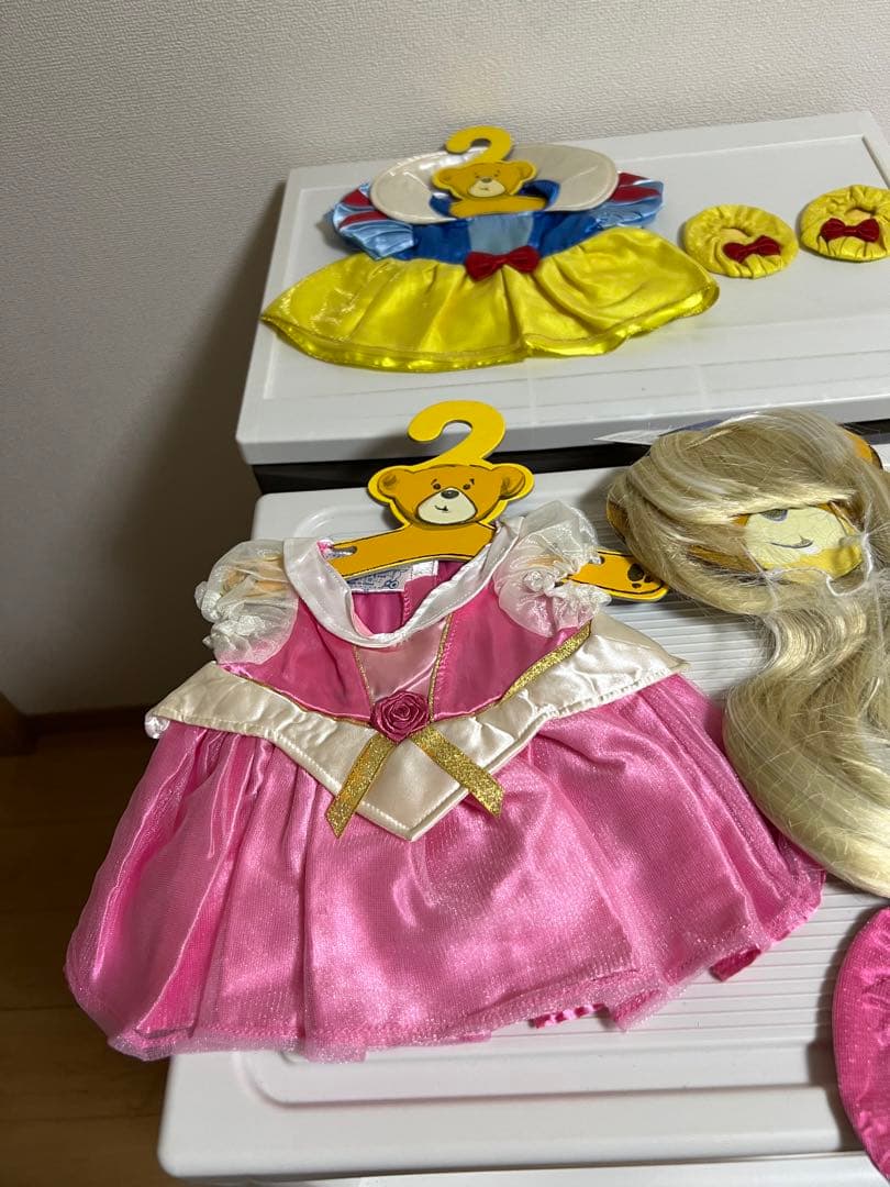 白雪姫、オーロラ姫のコスチューム　ビルドアベア　シェリーメイ ダッフィー、カツラ
