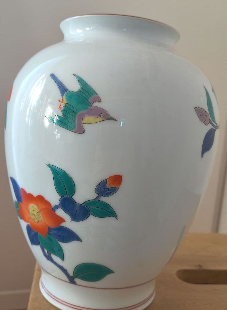 花鳥図「春」壺　十三代酒井田柿右衛門　最高級磁器　香蘭社　花器　花瓶