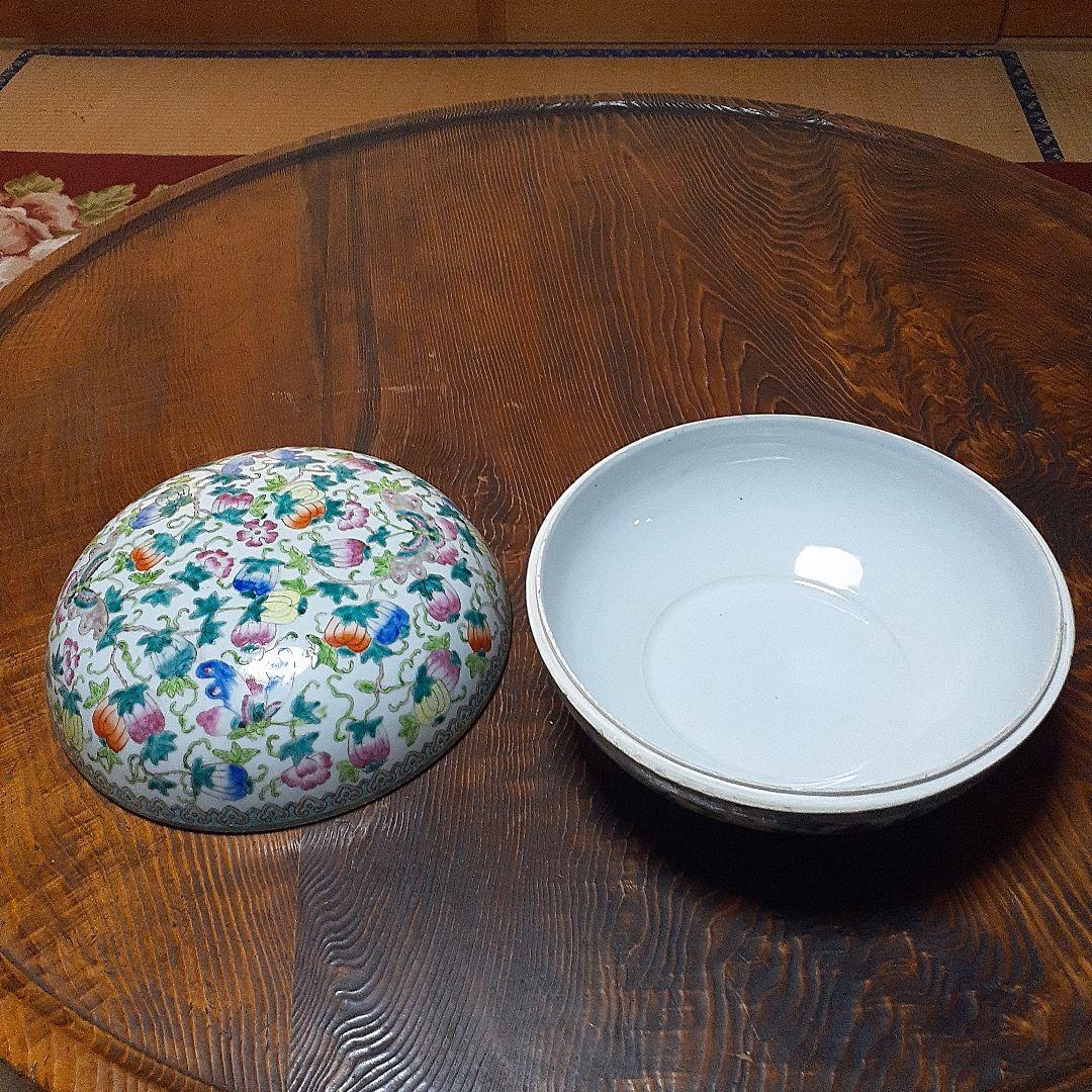 中国大清乾隆年製粉彩大合子