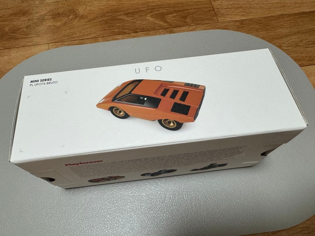 【新品】Playforever UFO ミニカー(Bruto)