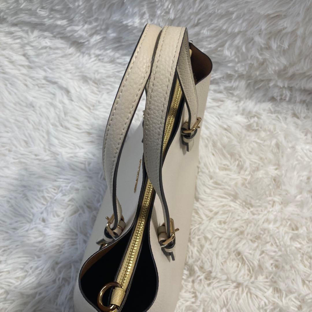 極美品　現行　コーチ　ショルダーバッグ　2way　モリー トート 25　レザー