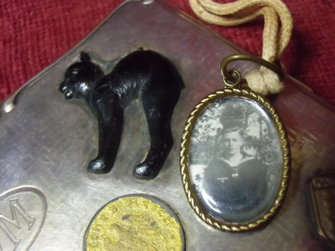 ⊞ドイツ軍の勲章/徽章＊海軍＊Ｕ４８シガレットケース＋ペンダント（実物）