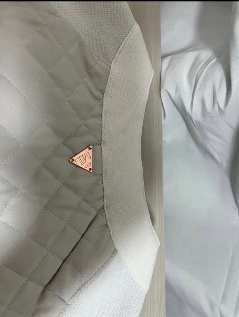 定価5.5万 MARK&LONA CODE キルティング ブルゾン 36 白 金