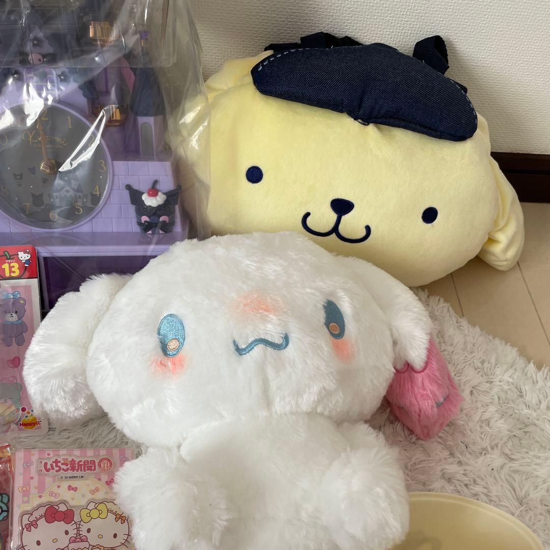☆☆サンリオまとめ売り☆ぬいぐるみ・置時計・ハンカチ・バッグ・キーホルダー等☆☆