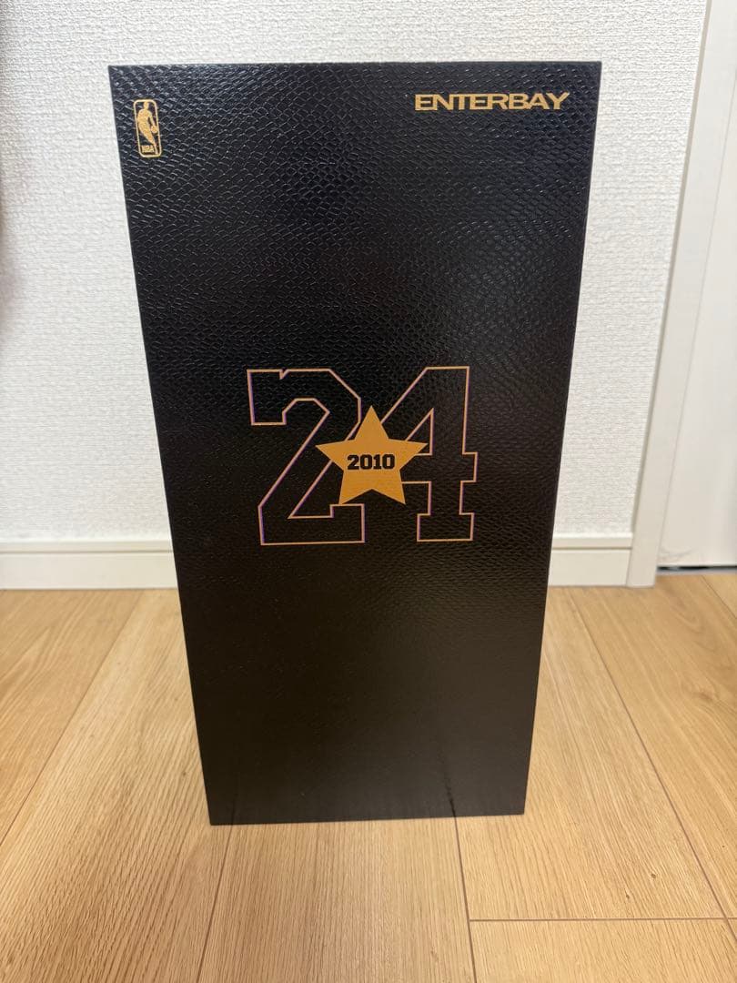 【週末値下げ】エンターベイ コービー・ブライアント kobe