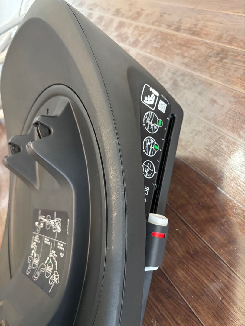 サイベックス　チャイルドシート クラウドGi-Size ブラック、ベース付き