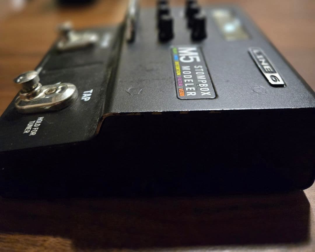 LINE 6 M5 STOMPOX MODELER【MIDIケーブル付き】