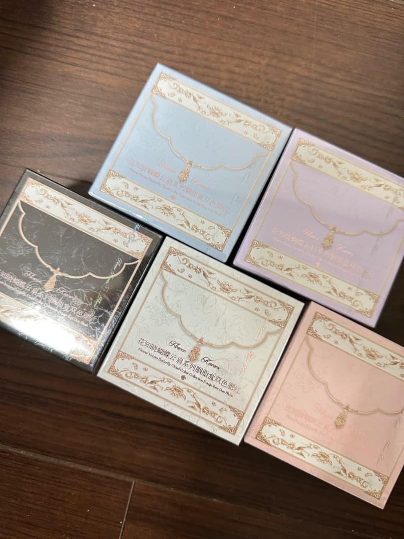 フラワーノーズ　胡蝶雲肩ブラッシュデュオ＜チークカラー＞　全５色　セット