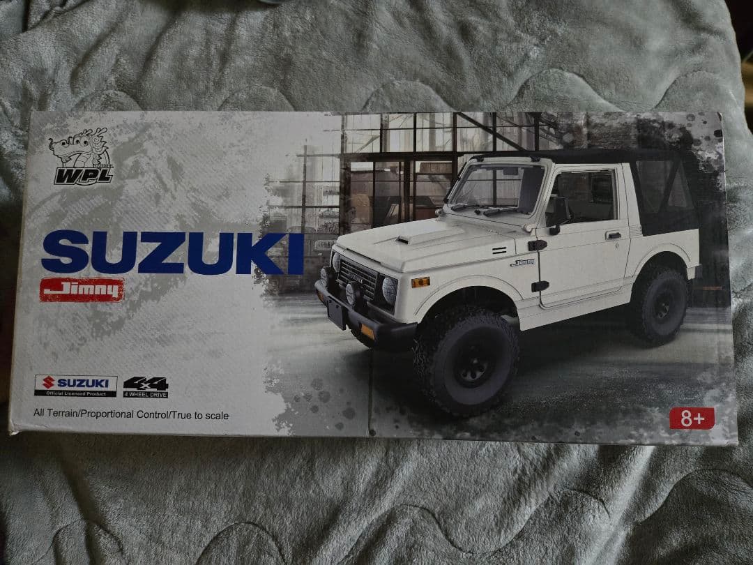 Suzuki Jimny 1:10 ラジコンモデル