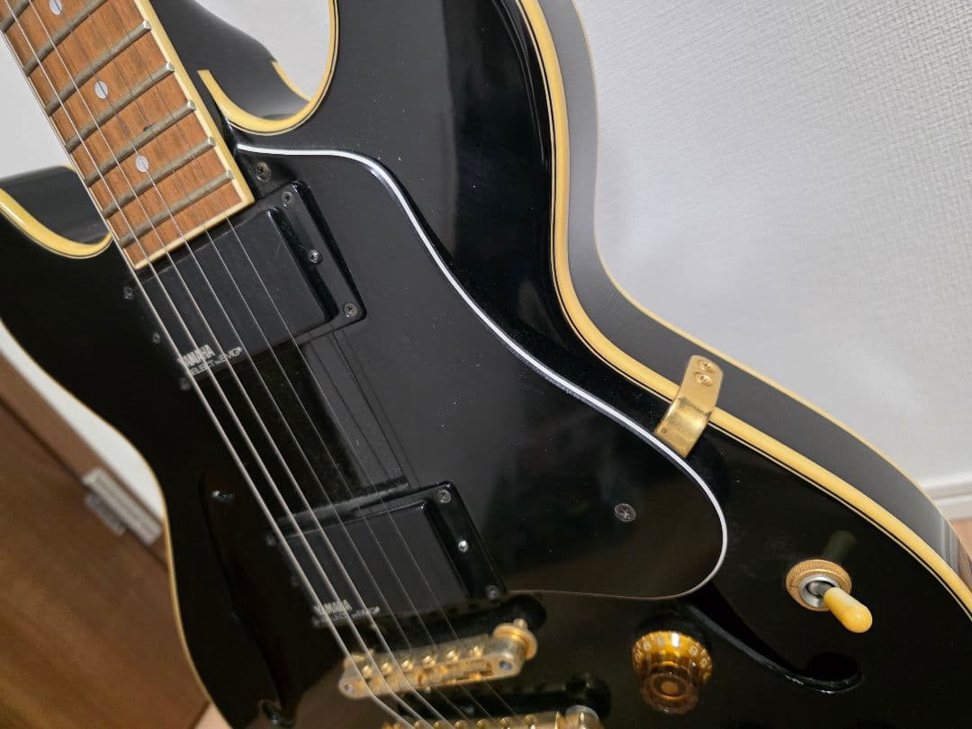 YAMAHA ヤマハ ギター SAS-Ⅱ セミアコ ブラック ハードケース付