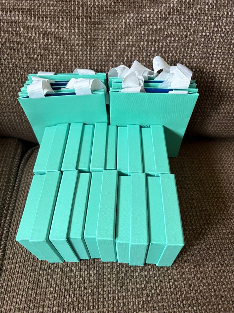 現行品 ティファニー 空箱 巾着袋 新型ミニ紙袋10セット - ラッピング